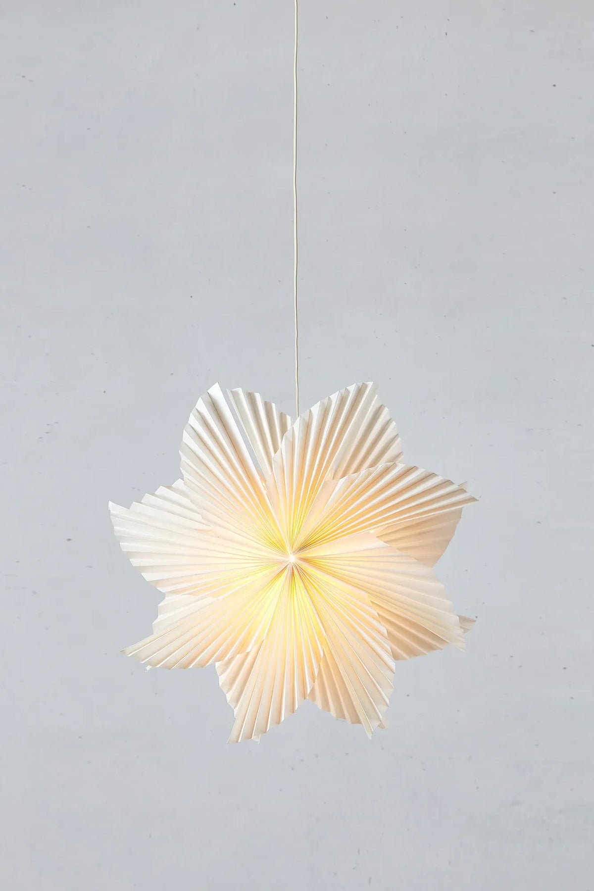 NOOMI PENDANT STAR 60 WHITE