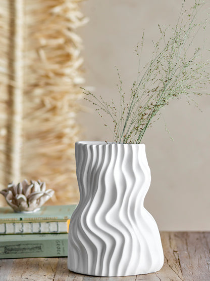 Sahal Vase