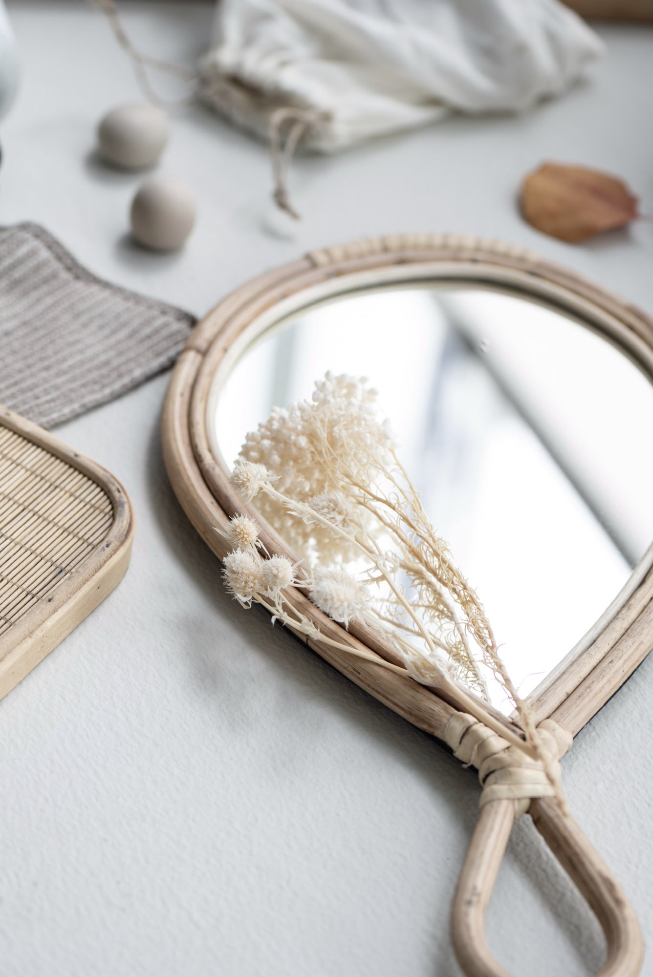 Håndspejl m/bambuskant