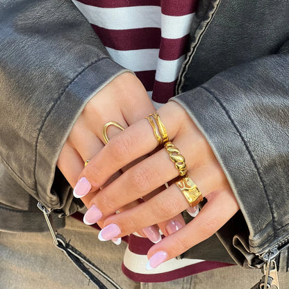 Lilia Ring